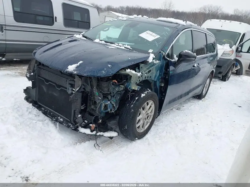 2025 CHRYSLER PACIFICA SELECT