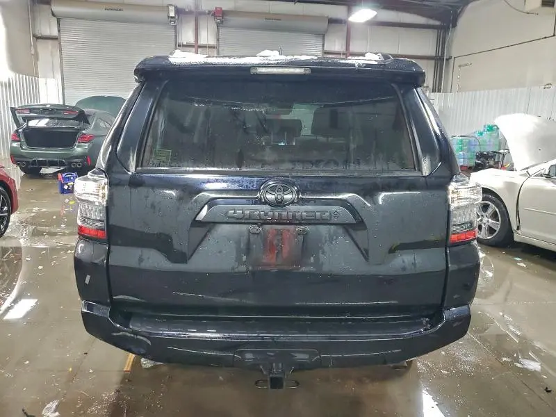 2022 TOYOTA 4RUNNER SR5/SR5 PREMIUM  