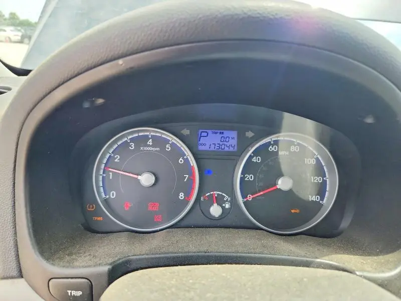 2010 HYUNDAI ACCENT GLS  