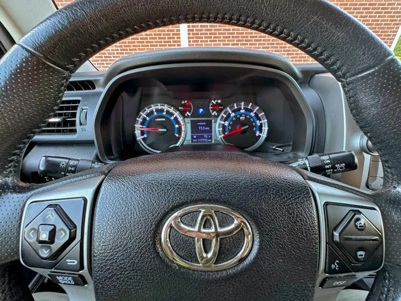 2016 TOYOTA 4RUNNER SR5  