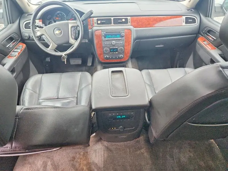 2012 CHEVROLET SUBURBAN K1500 LT  