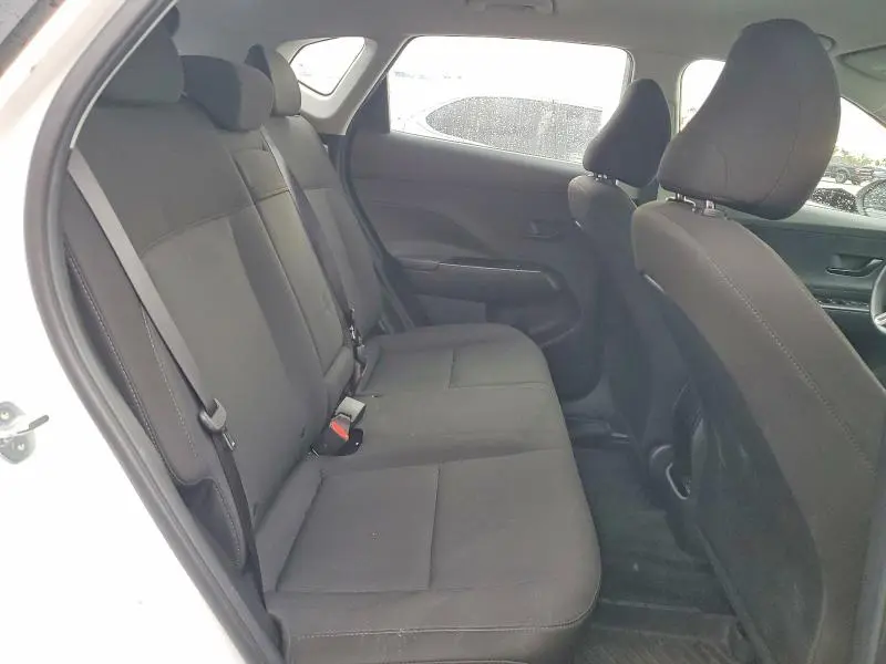 2025 HYUNDAI KONA SE  