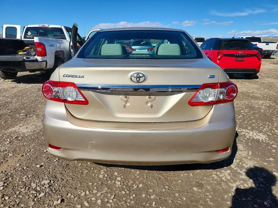 2013 TOYOTA COROLLA LE  