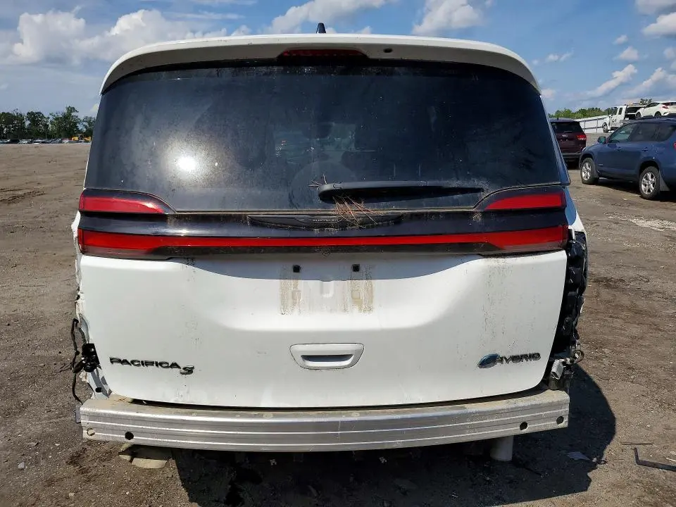 2024 CHRYSLER PACIFICA HYBRID SELECT  