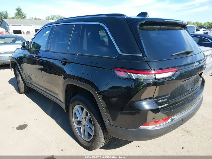 2023 JEEP GRAND CHEROKEE LAREDO X 4X4