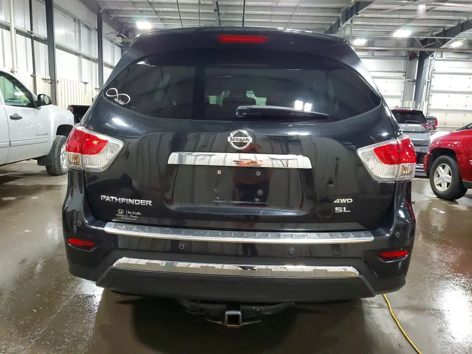 2015 NISSAN PATHFINDER SL  