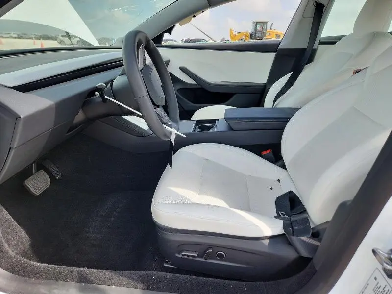 2026 TESLA MODEL 3   