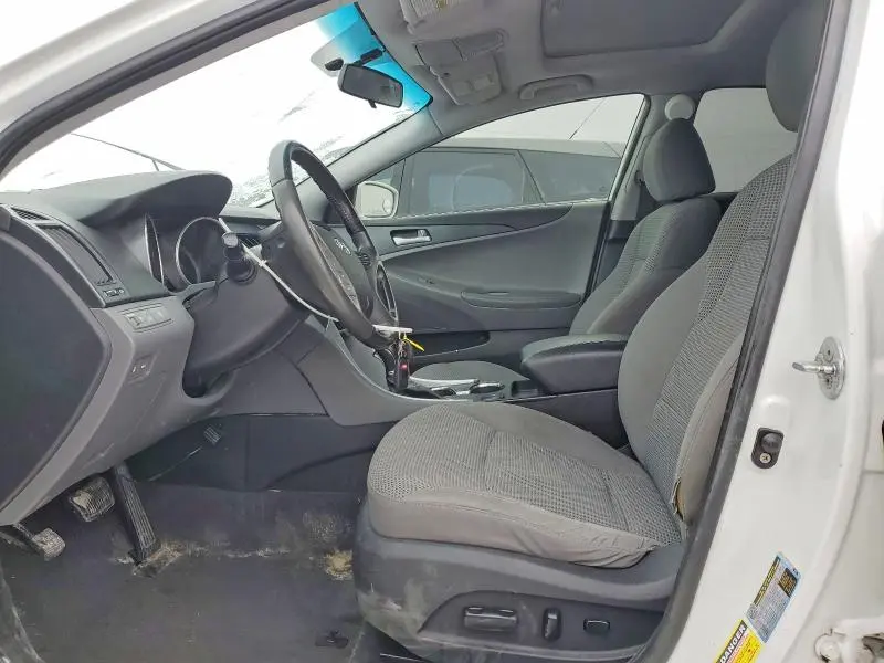 2011 HYUNDAI SONATA GLS  