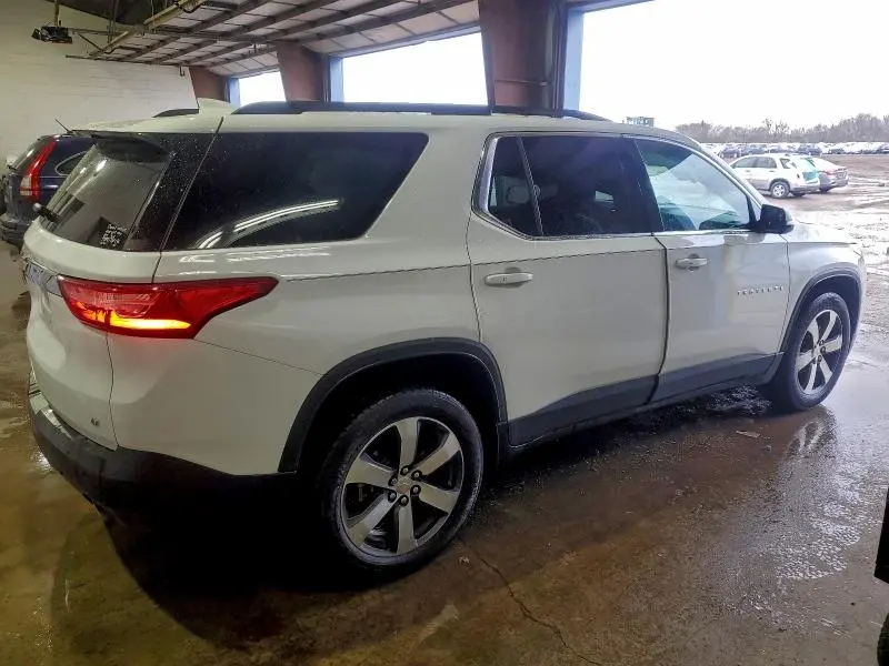 2020 CHEVROLET TRAVERSE LT  