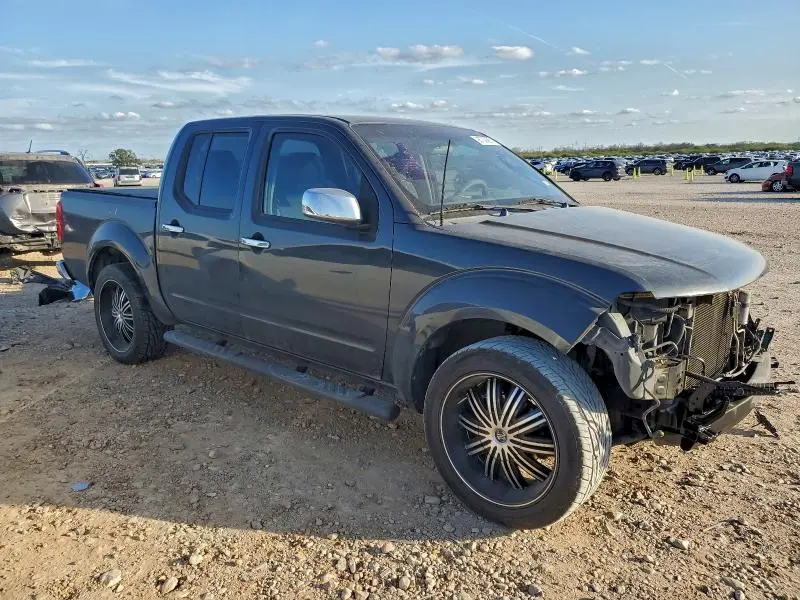 2010 NISSAN FRONTIER CREW CAB SE  