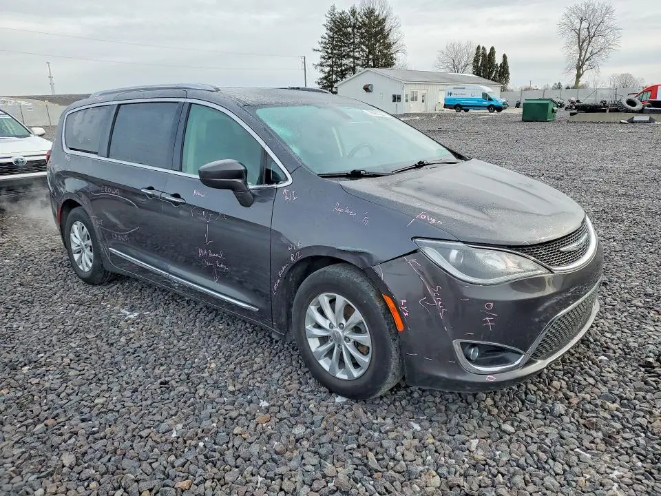 2019 CHRYSLER PACIFICA TOURING L  