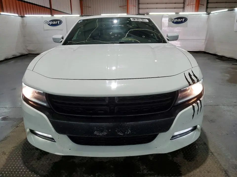 2019 DODGE CHARGER SXT  