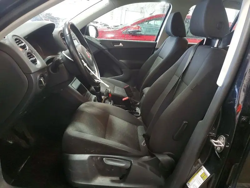 2014 VOLKSWAGEN TIGUAN S  