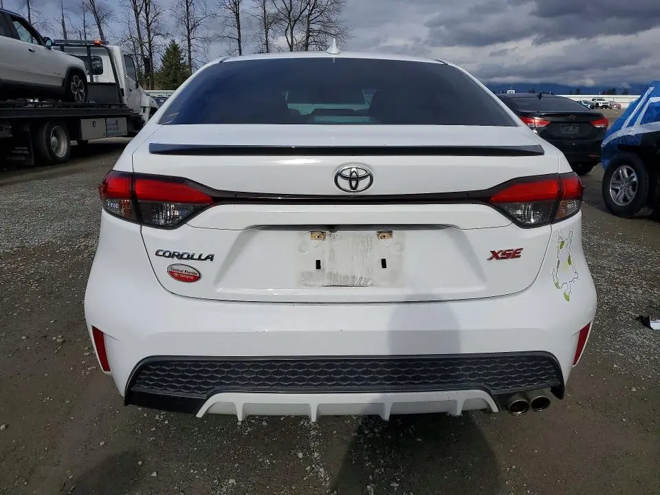 2022 TOYOTA COROLLA XSE  