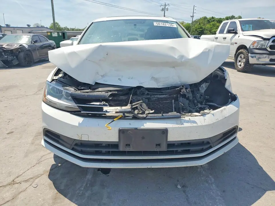2017 VOLKSWAGEN JETTA SE  