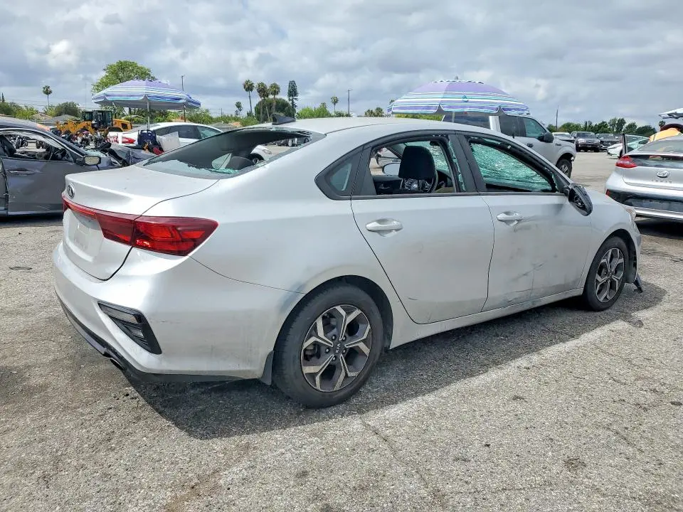 2020 KIA FORTE LXS  