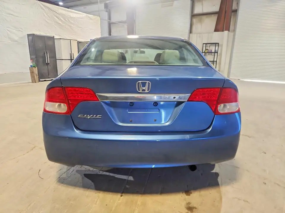 2011 HONDA CIVIC LX  