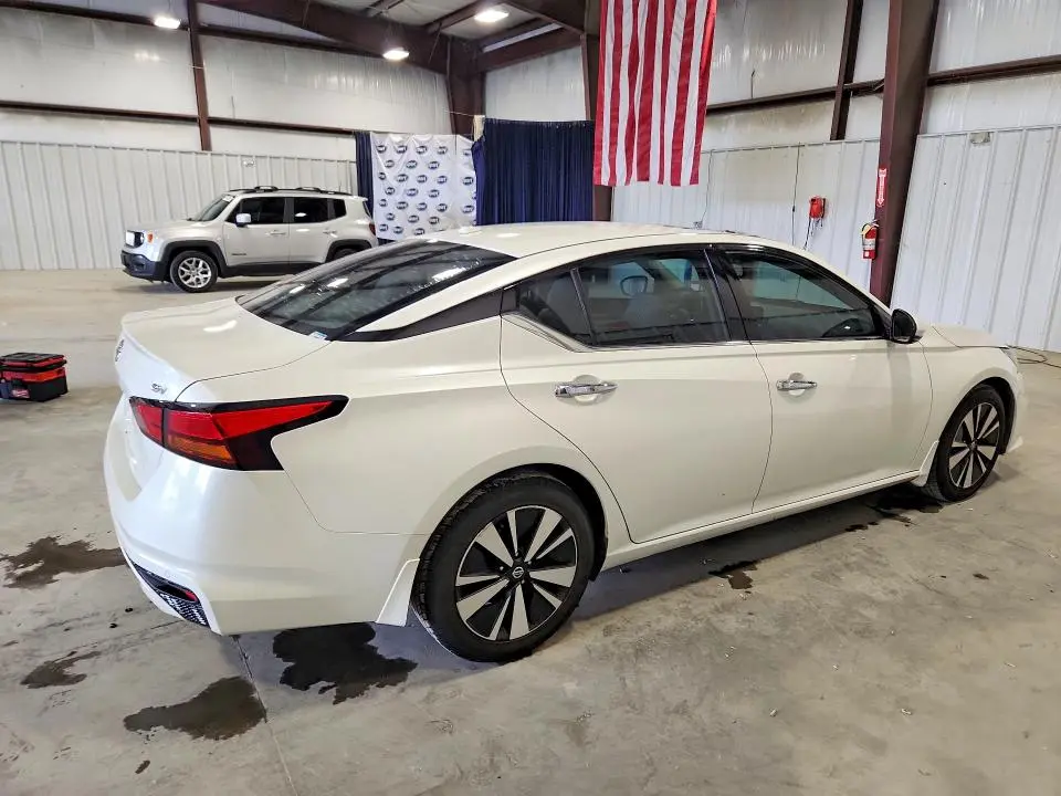 2019 NISSAN ALTIMA SV  