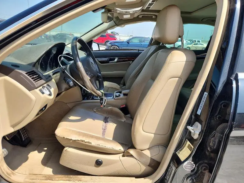 2011 MERCEDES-BENZ C 300  