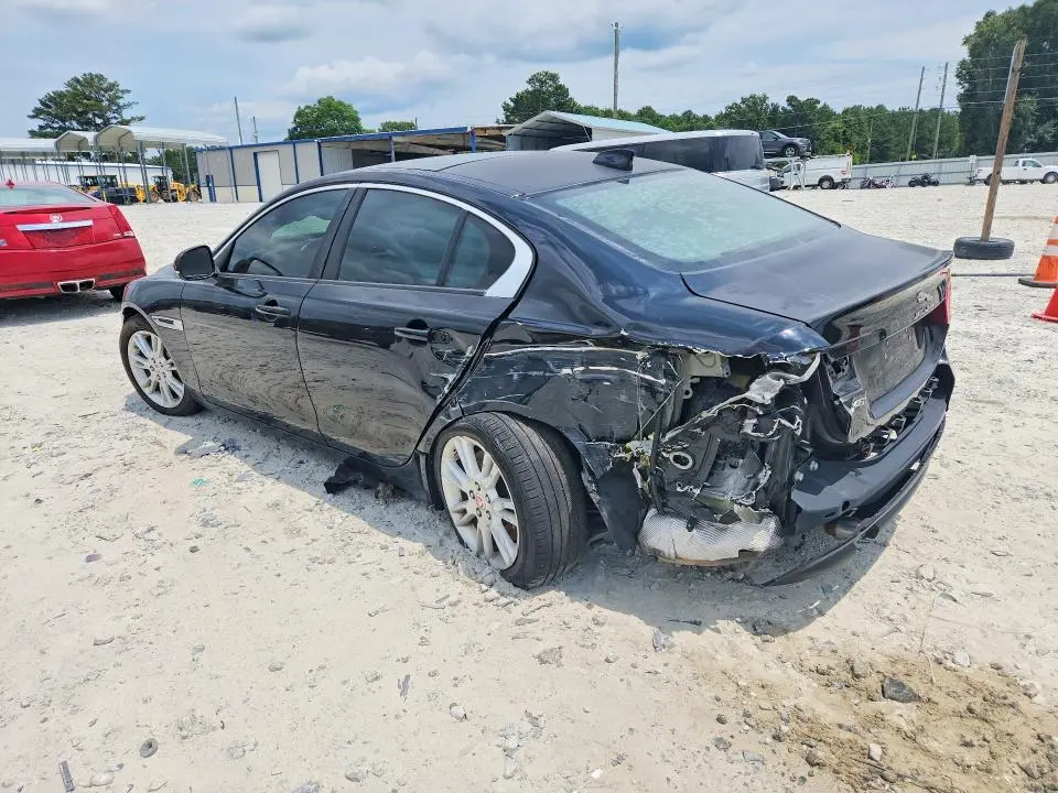 2018 JAGUAR XE PREMIUM  