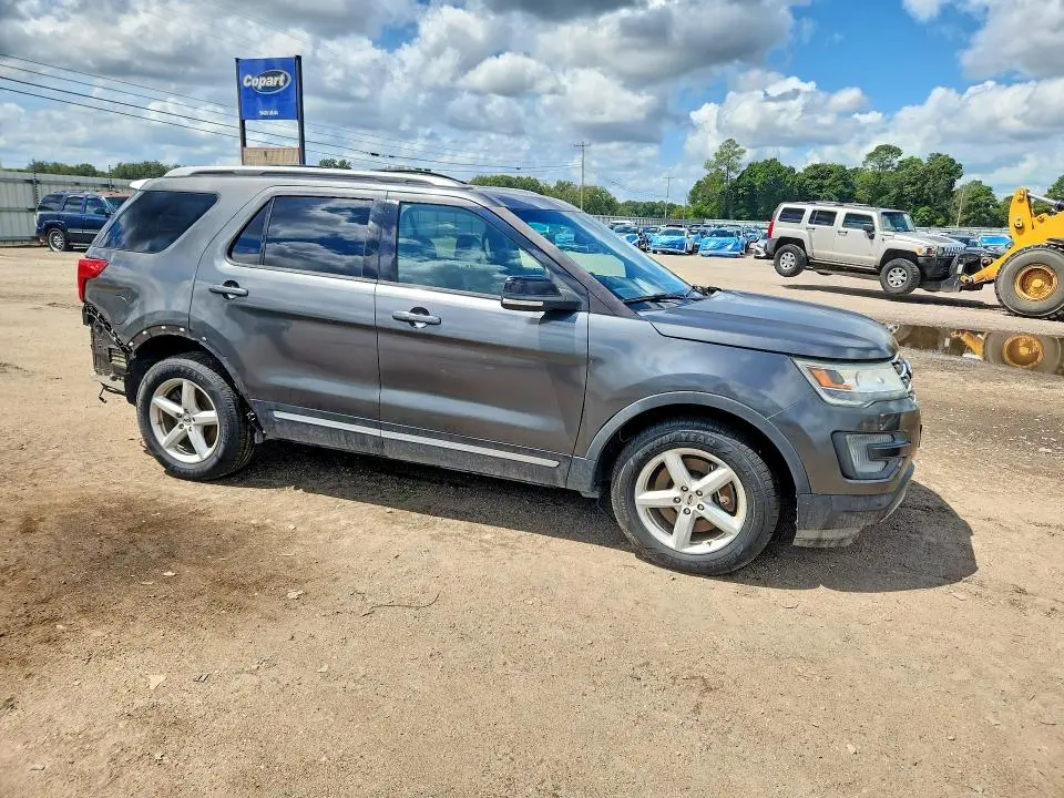 2016 FORD EXPLORER XLT  