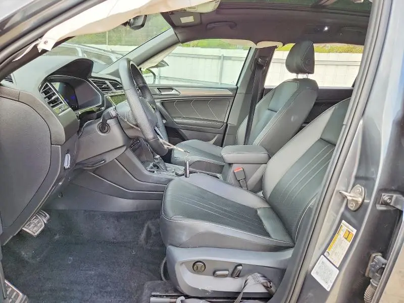 2023 VOLKSWAGEN TIGUAN SE R-LINE BLACK  