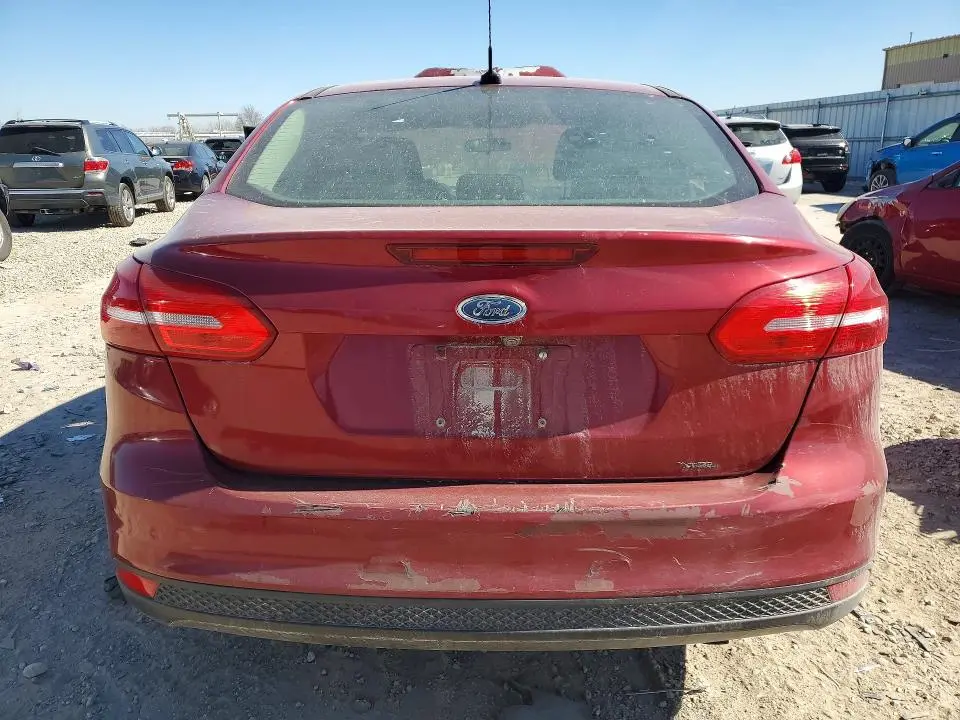 2017 FORD FOCUS SE  