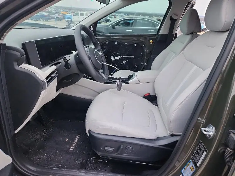 2025 HYUNDAI TUCSON SEL  