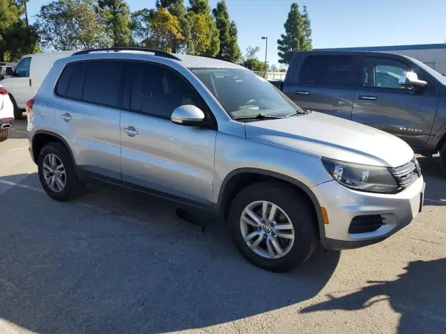 2016 VOLKSWAGEN TIGUAN S  