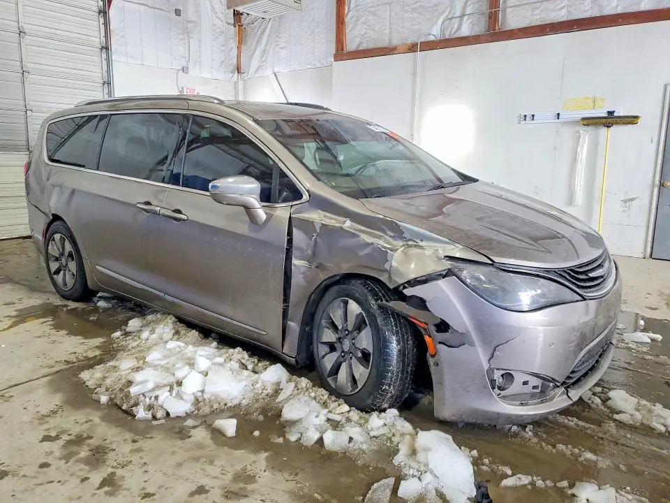 2018 CHRYSLER PACIFICA HYBRID LIMITED  