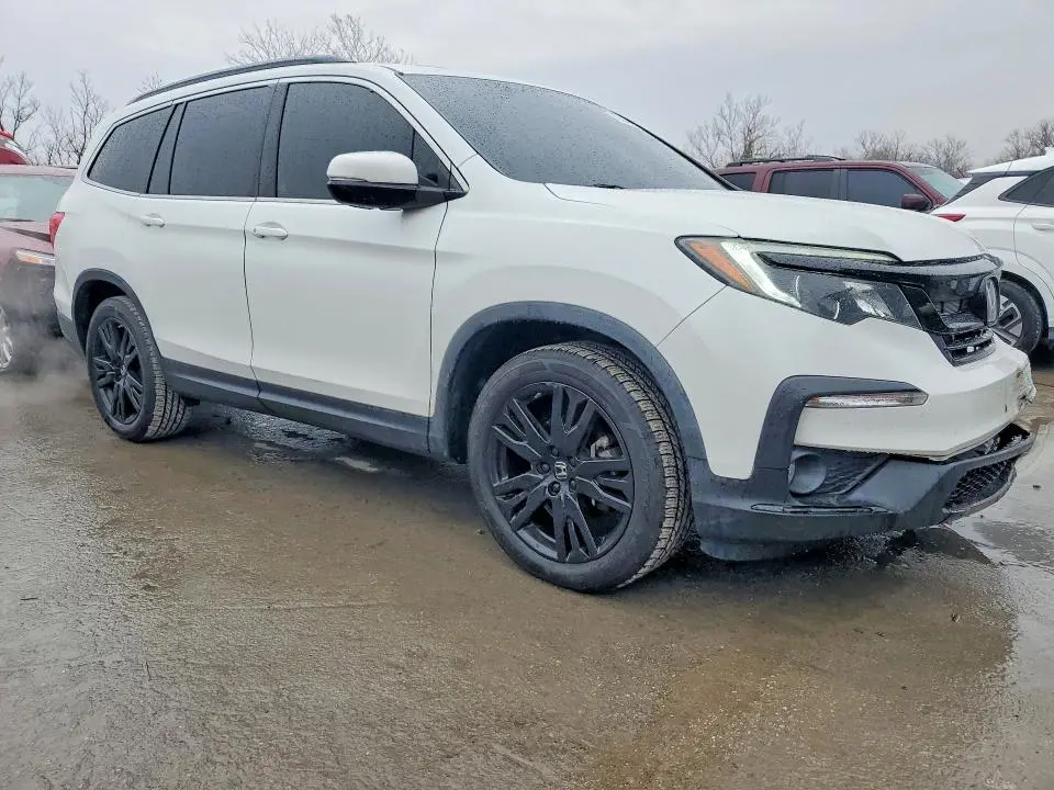 2021 HONDA PILOT SE  