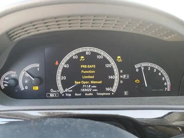 2011 MERCEDES-BENZ S 550  