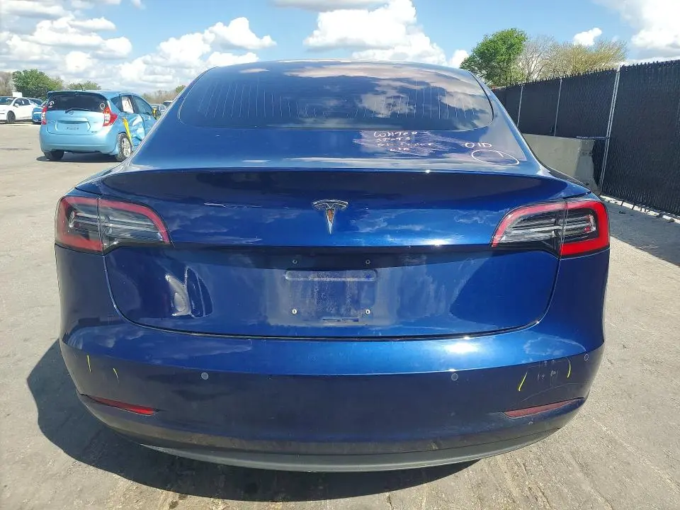 2018 TESLA MODEL 3   