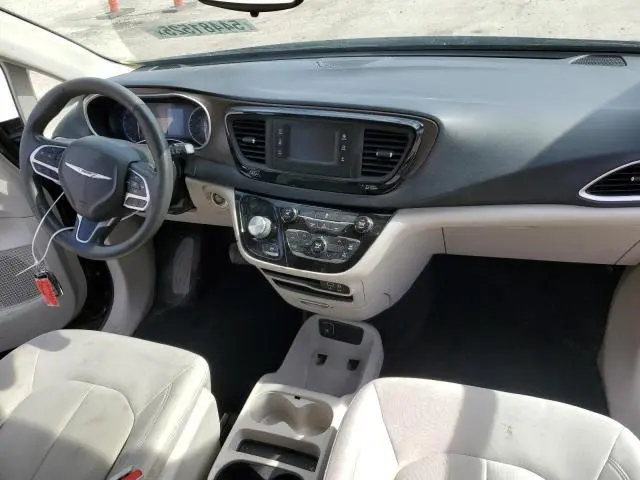 2017 CHRYSLER PACIFICA LX  