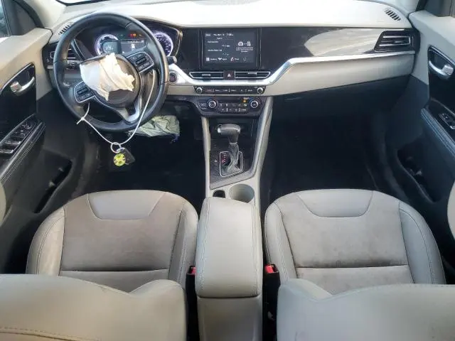 2022 KIA NIRO LX  
