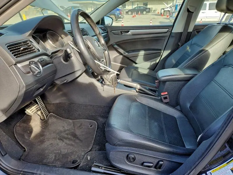 2017 VOLKSWAGEN PASSAT R-LINE  