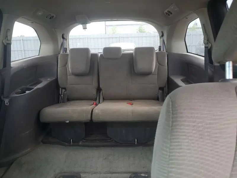 2011 HONDA ODYSSEY LX  