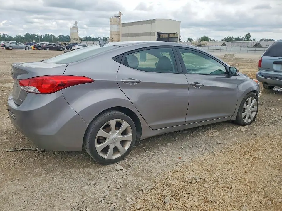 2011 HYUNDAI ELANTRA LIMITED  