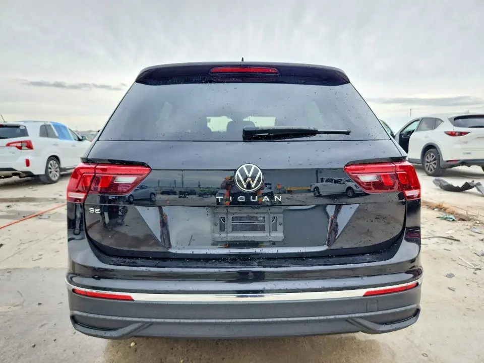 2024 VOLKSWAGEN TIGUAN SE  