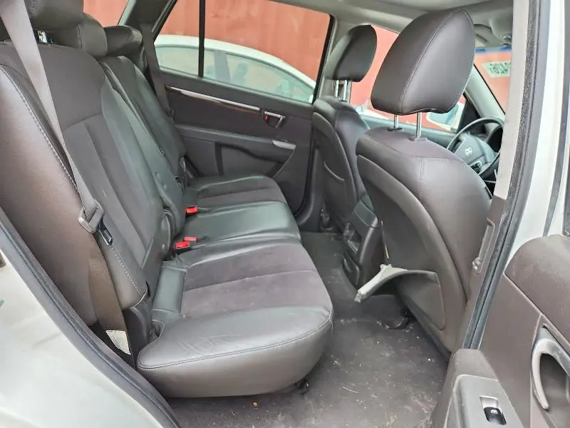 2010 HYUNDAI SANTA FE GLS  