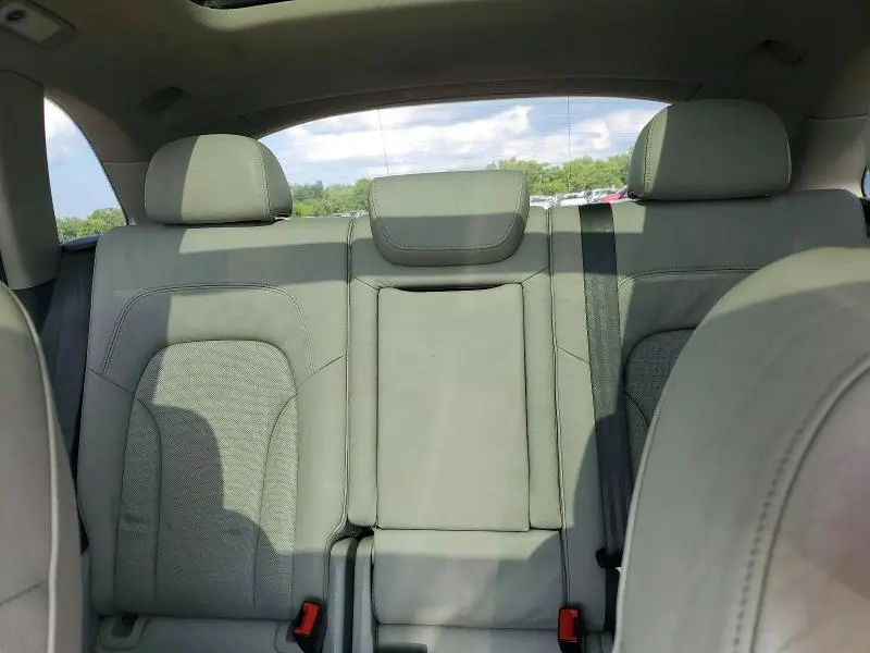 2012 AUDI Q5 PRESTIGE  