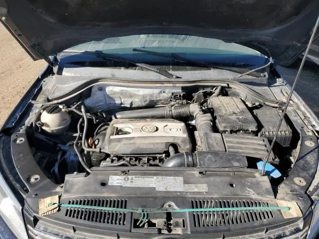 2012 VOLKSWAGEN TIGUAN S  