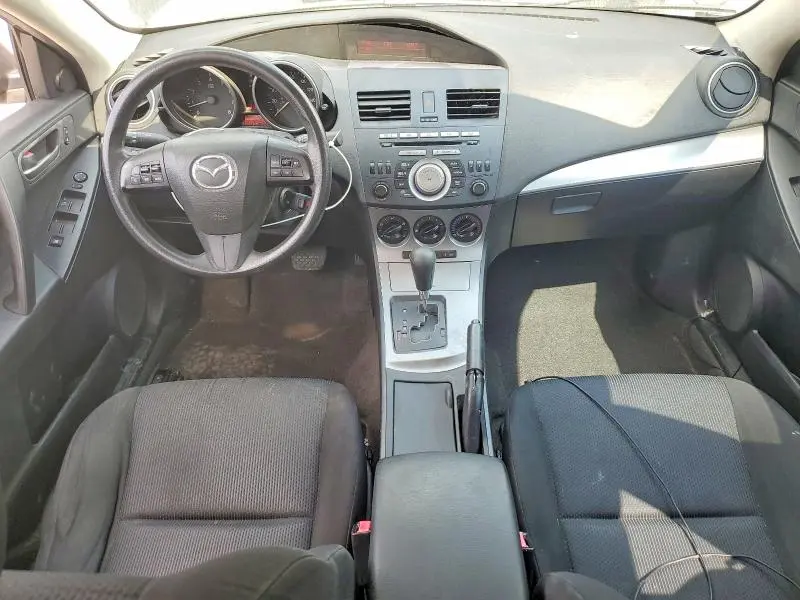 2011 MAZDA 3 I  