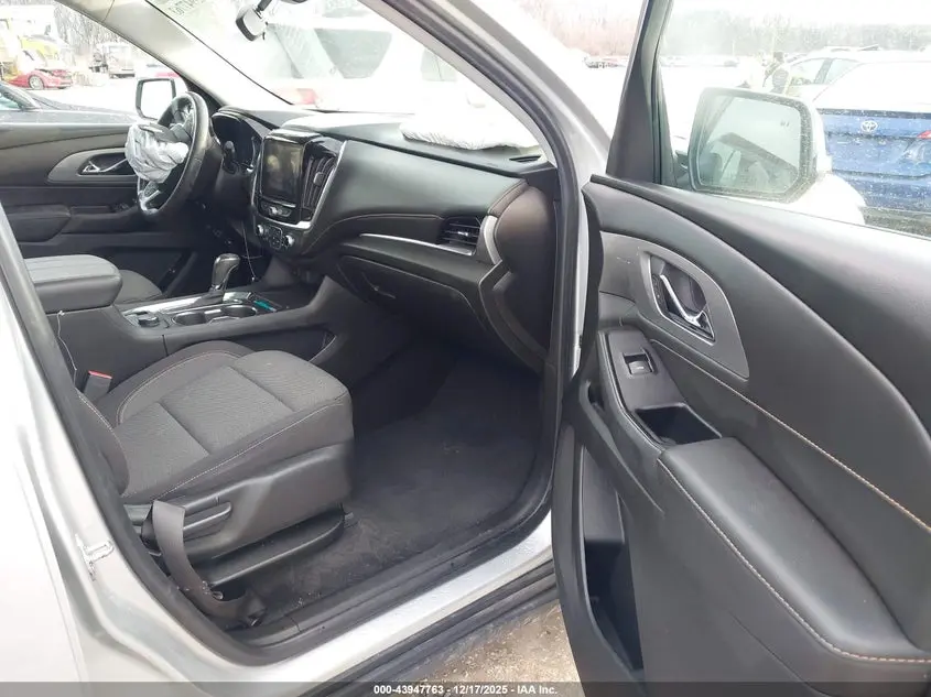 2020 CHEVROLET TRAVERSE AWD LT CLOTH