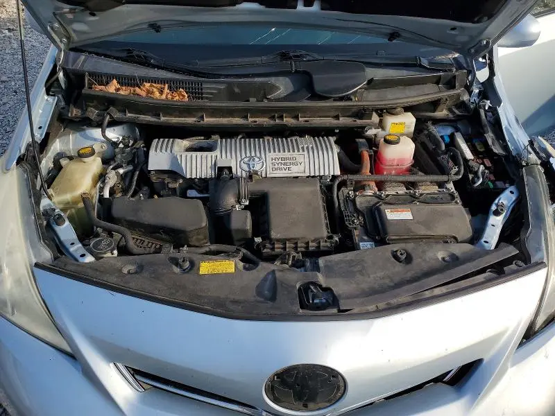 2014 TOYOTA PRIUS V THREE  