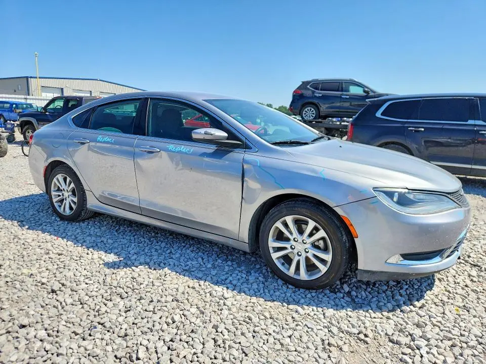 2015 CHRYSLER 200 LIMITED  