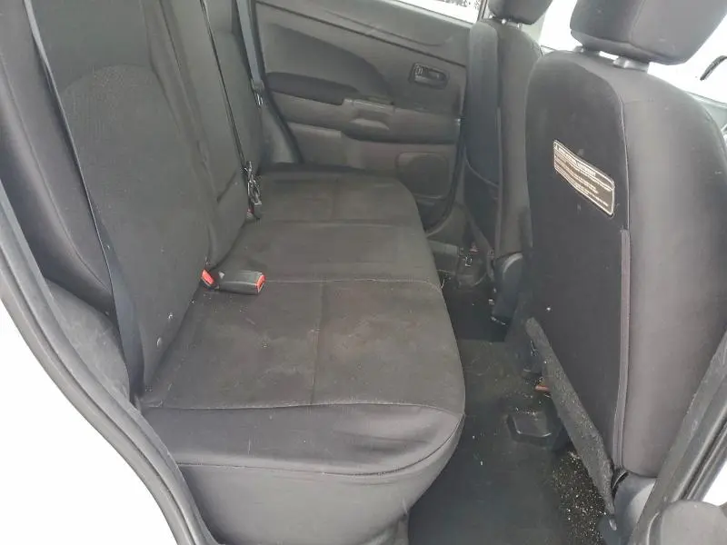 2014 MITSUBISHI OUTLANDER SPORT ES  