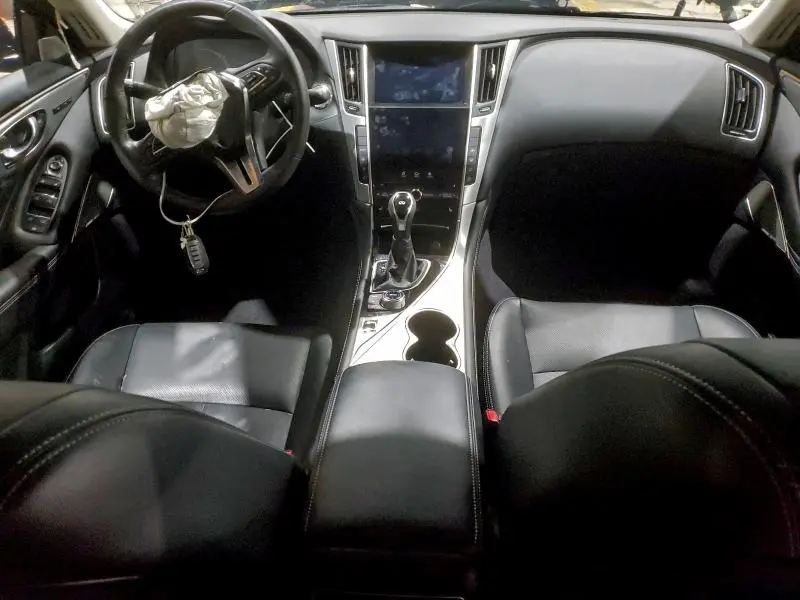 2022 INFINITI Q50 LUXE  