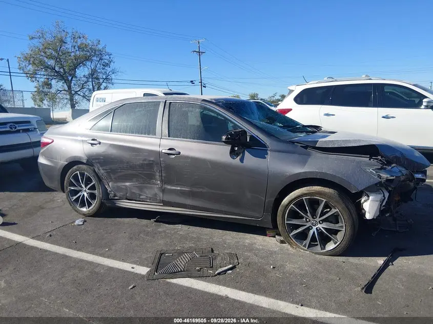 2017 TOYOTA CAMRY XSE