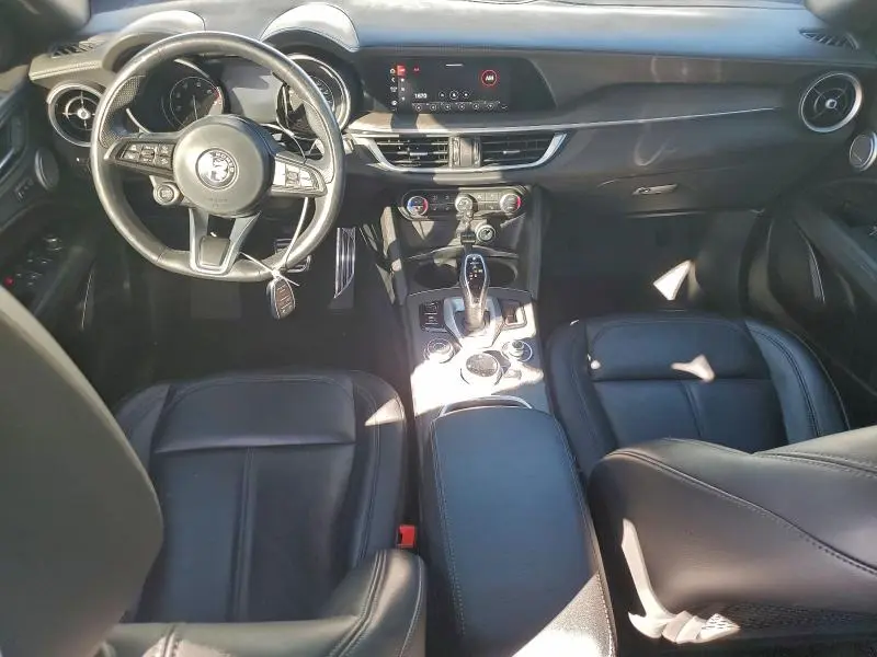 2022 ALFA ROMEO STELVIO TI  